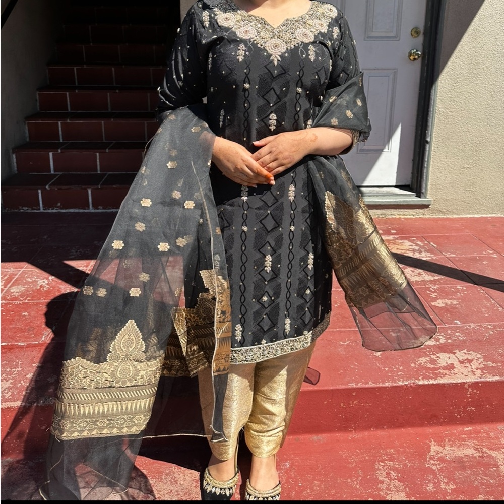 Black & Gold Embroidered Salwar Kameez